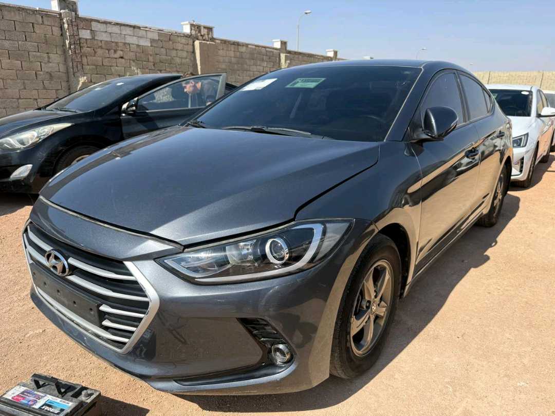 Car Image 2017 HYUNDAI AVANTE 