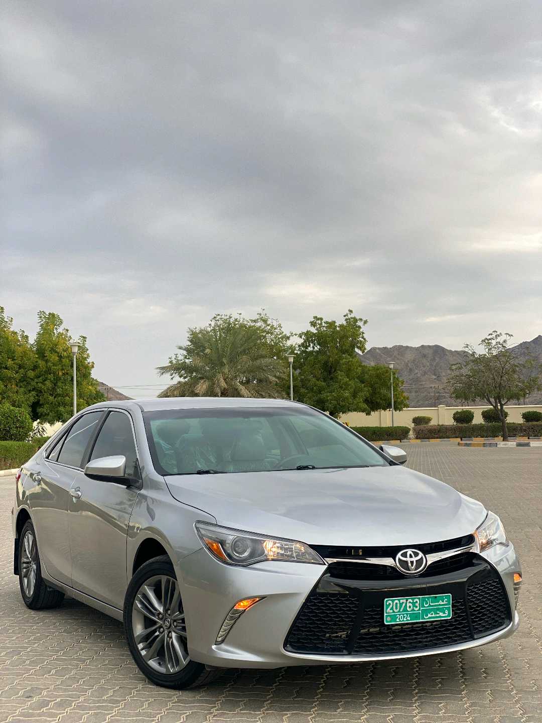 Car Image 2017 TOYOTA CAMRY SE