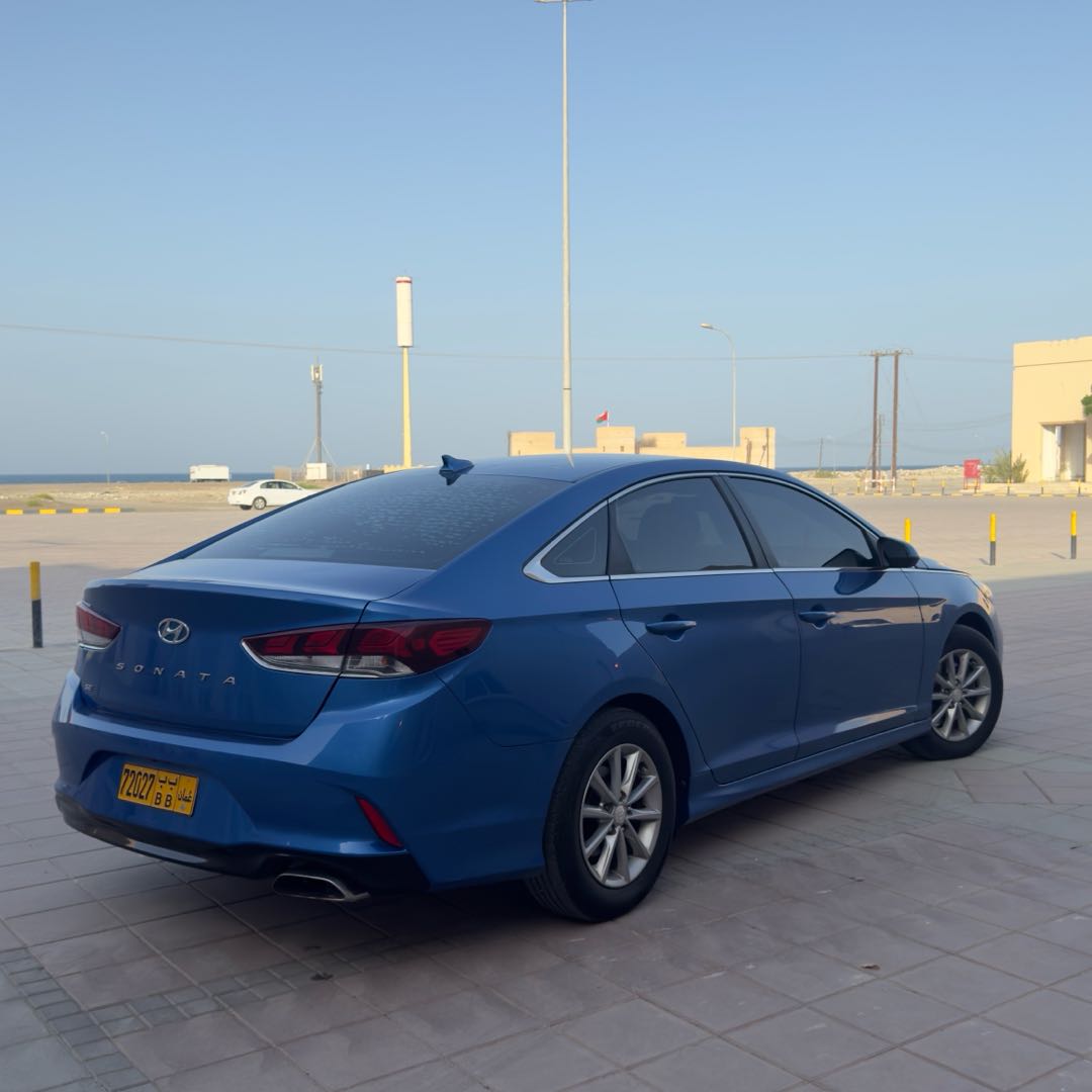 Car Image 2018 HYUNDAI SONATA SPORT
