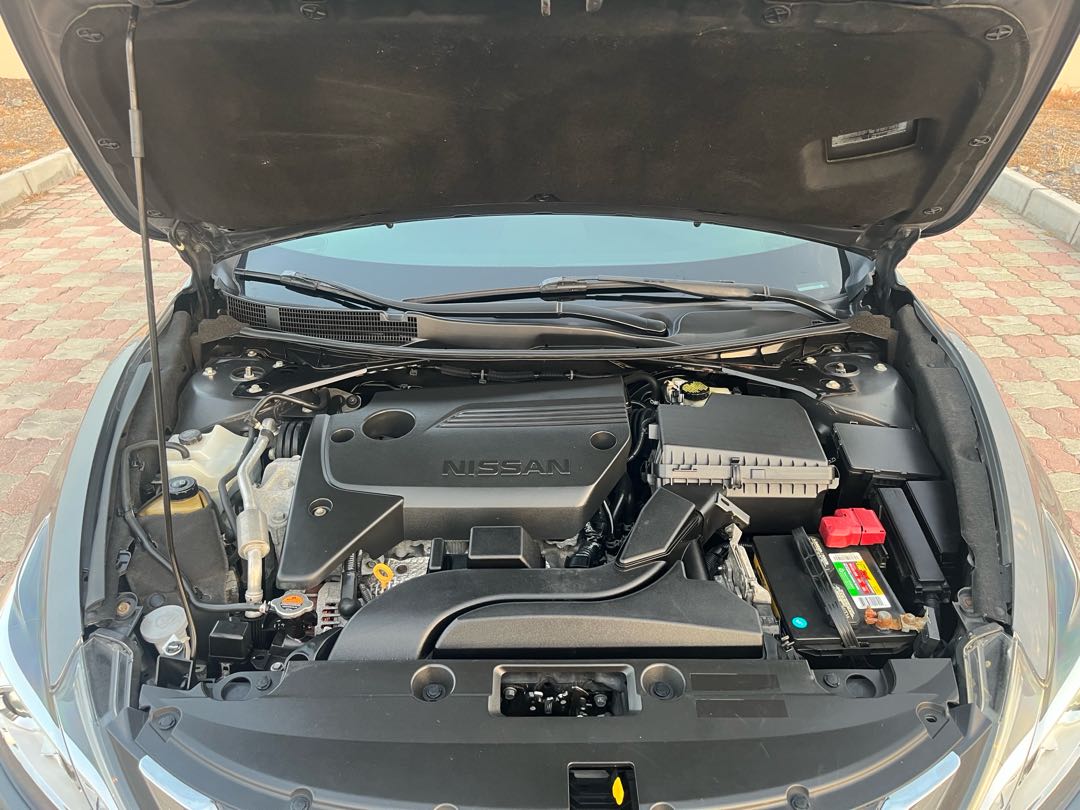 Car Image 2017 NISSAN ALTIMA SV