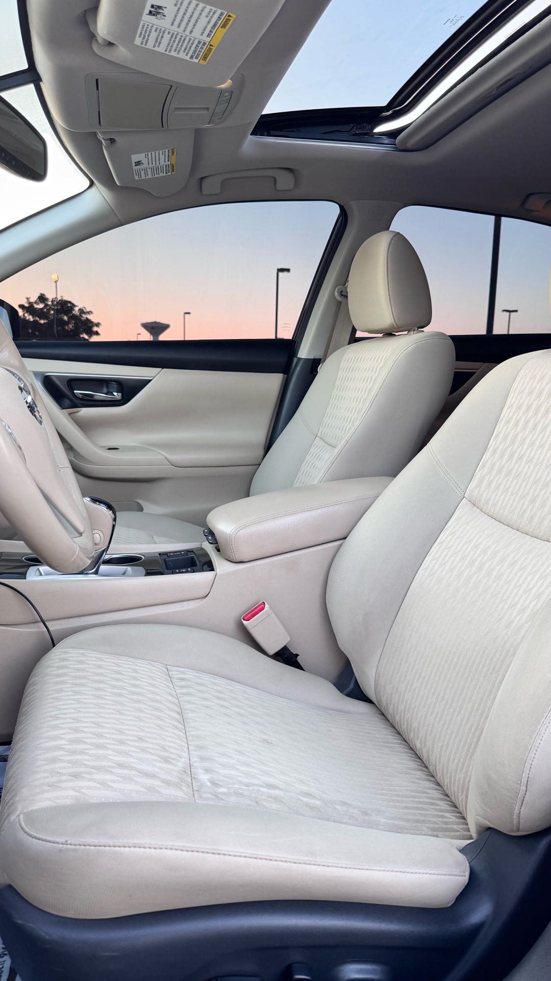 Car Image 2018 NISSAN ALTIMA SV