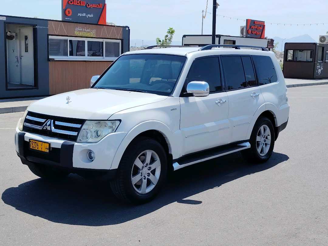 Car Image 2008 MITSUBISHI PAJERO 