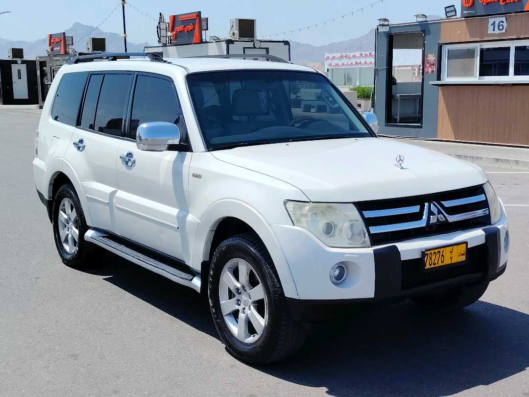 Car Image 2008 MITSUBISHI PAJERO 