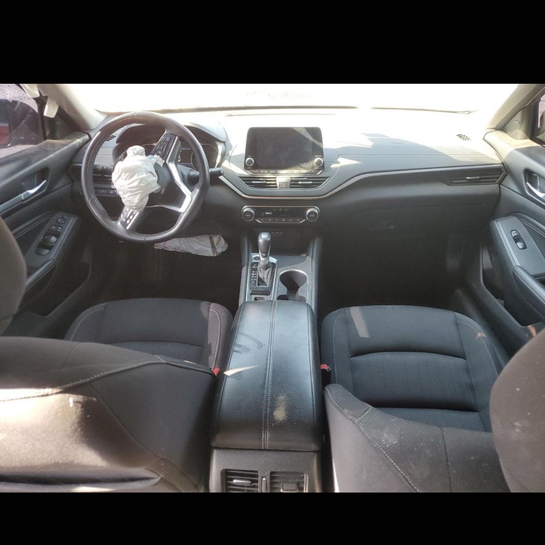 Car Image 2019 NISSAN ALTIMA