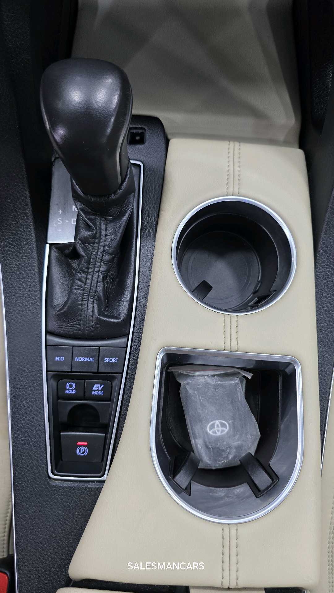 Car Image 2019 TOYOTA AVALON LIMITED