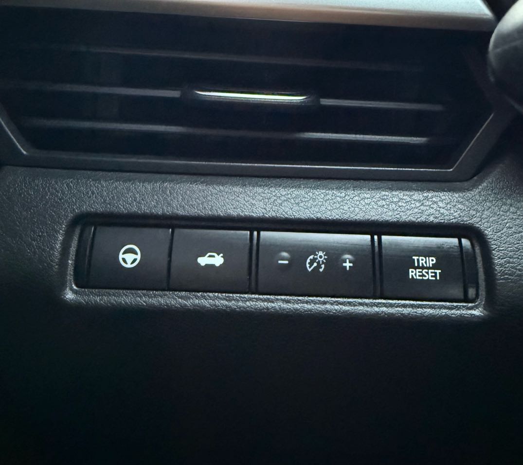 Car Image 2020 NISSAN ALTIMA SV