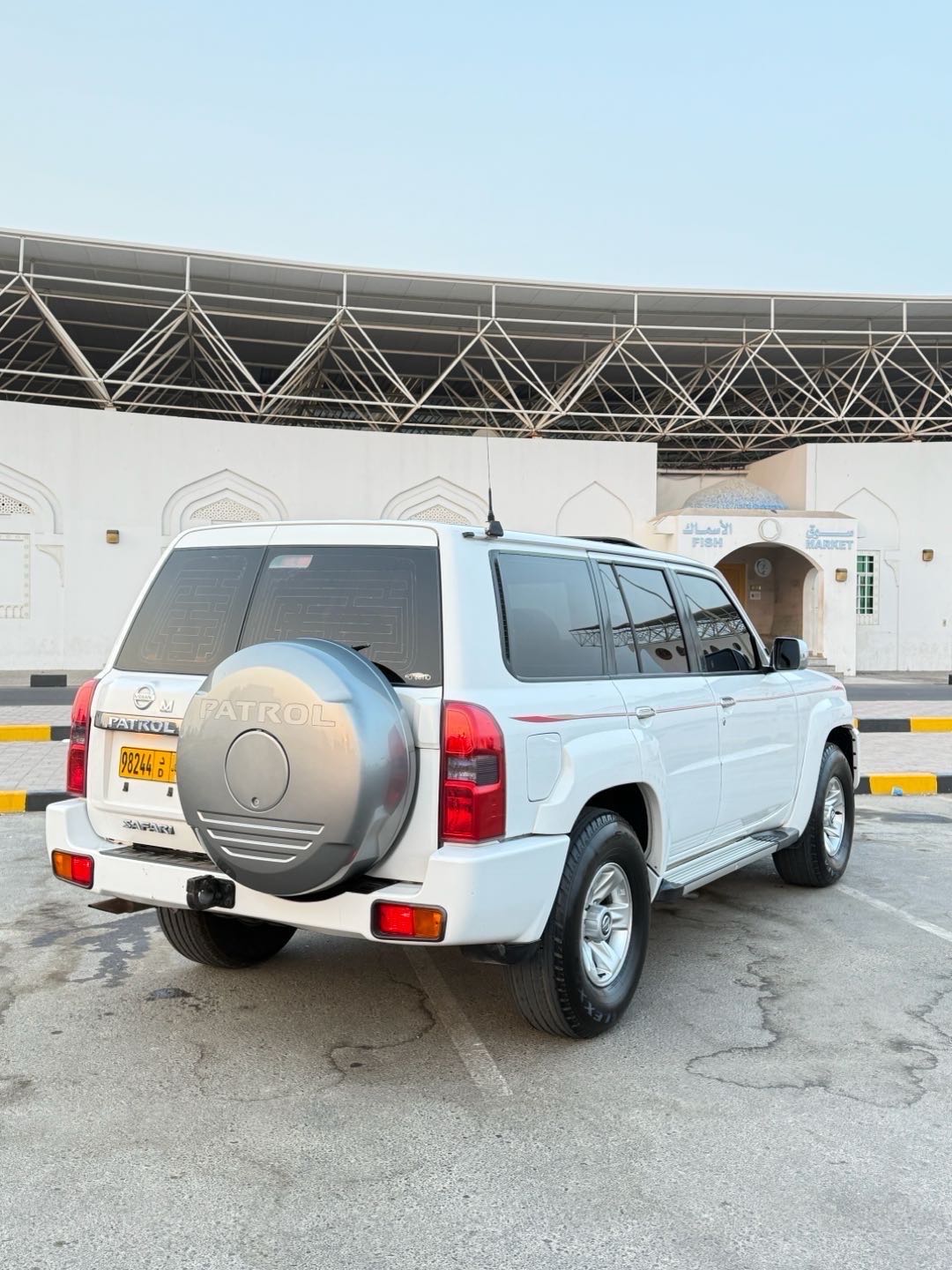 Car Image 2016 NISSAN SAFARI 