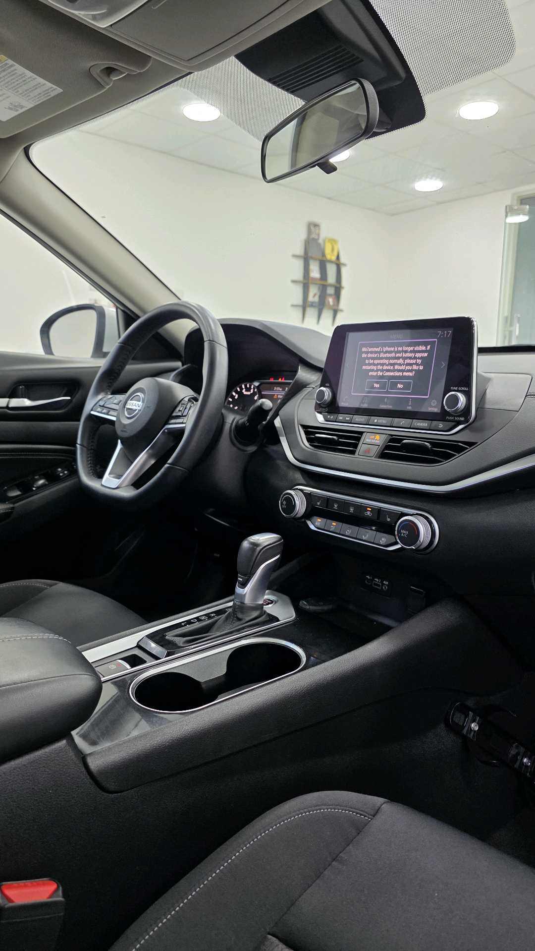 Car Image 2021 NISSAN ALTIMA SV