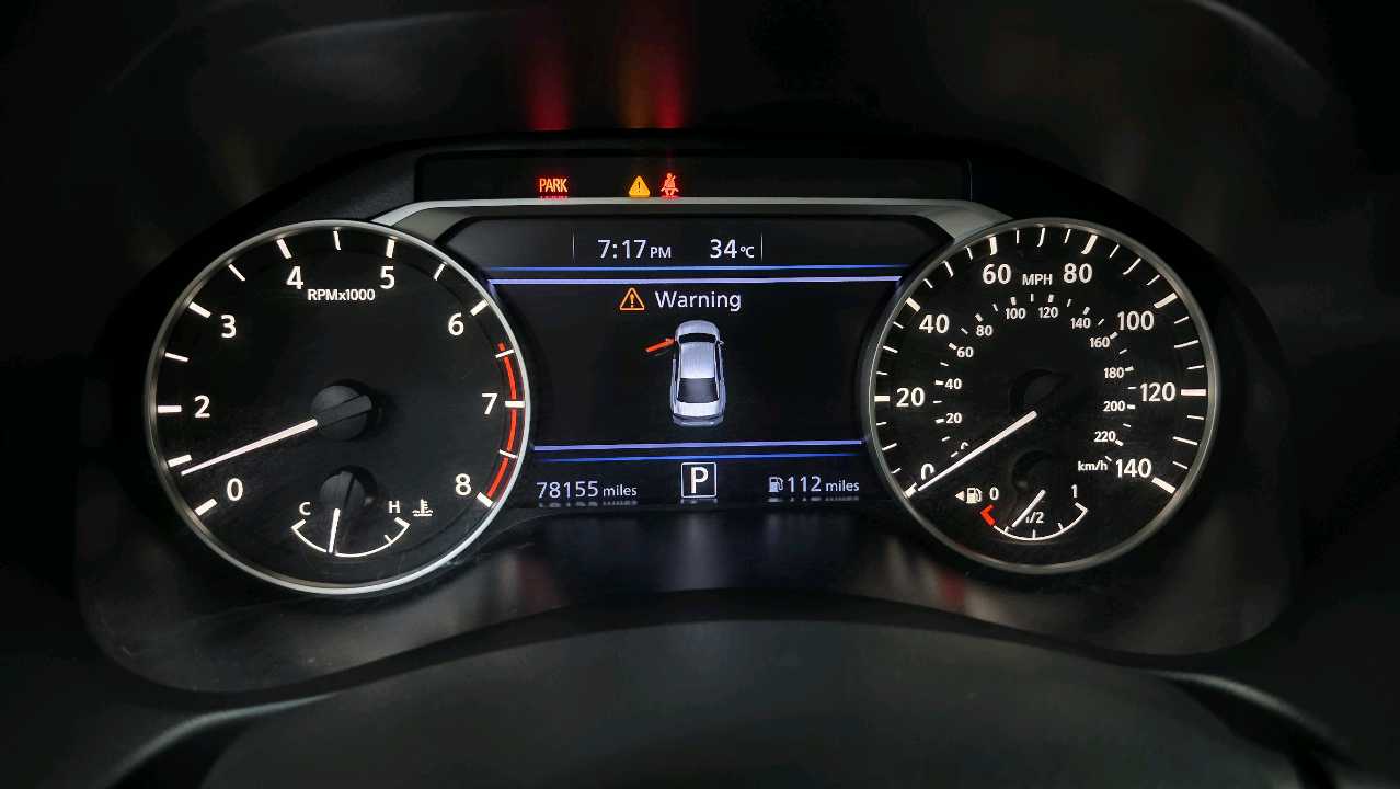Car Image 2021 NISSAN ALTIMA SV