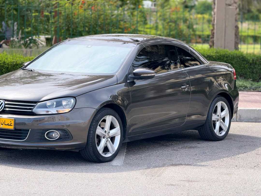 Car Image 2011 VOLKSWAGEN EOS 