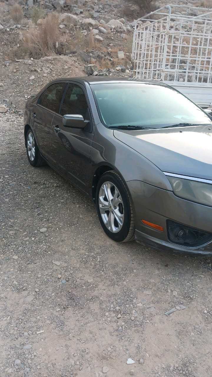 Car Image 2011 FORD FUSION 