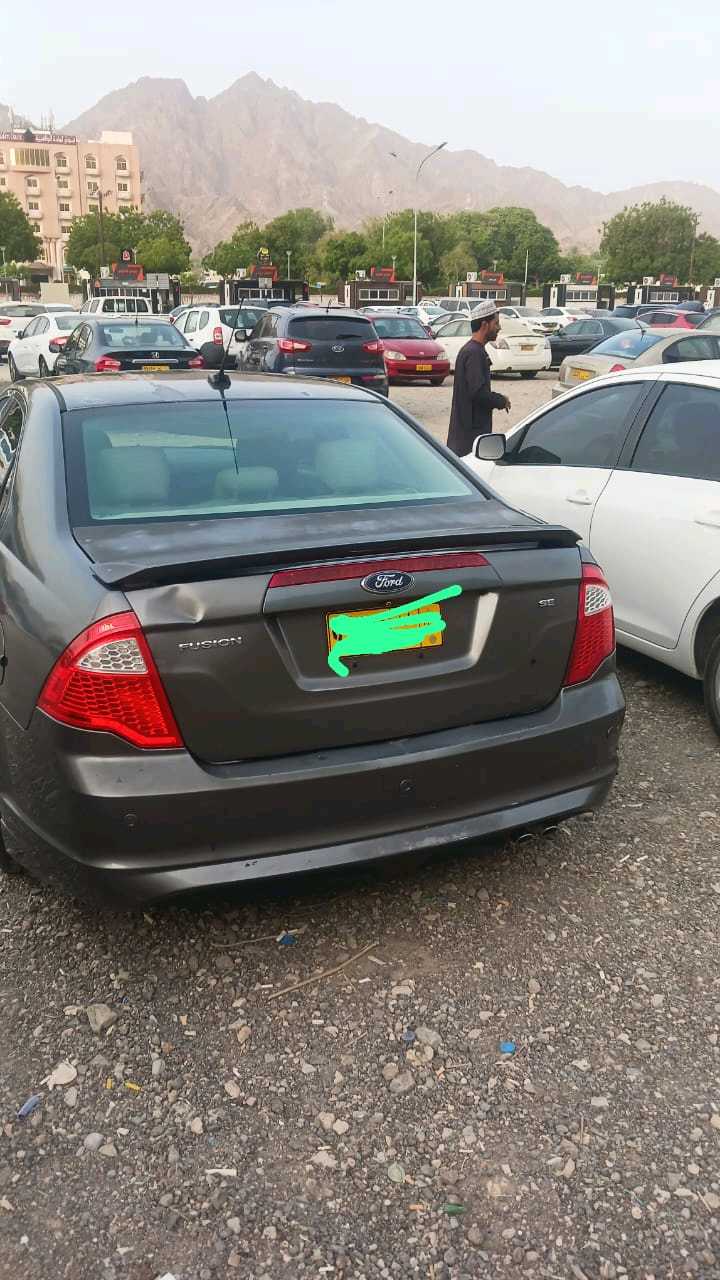 Car Image 2011 FORD FUSION 