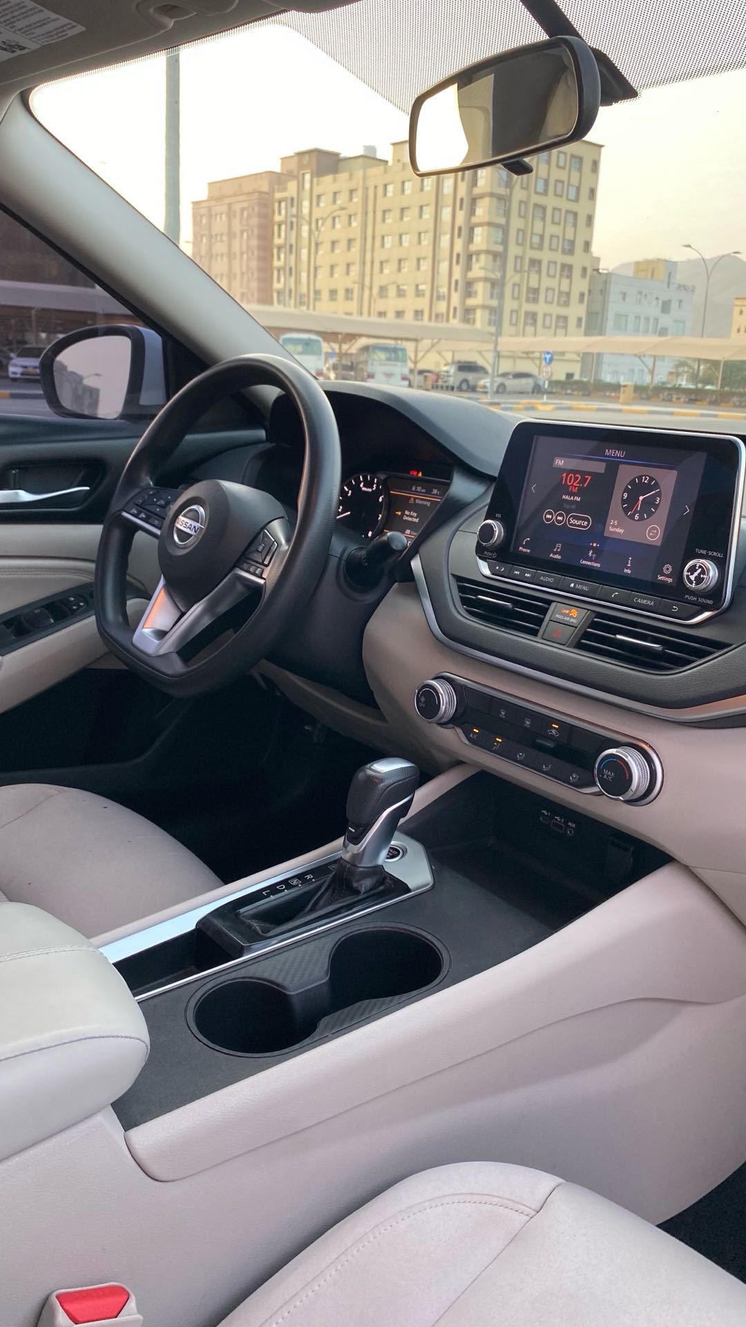 Car Image 2019 NISSAN ALTIMA S