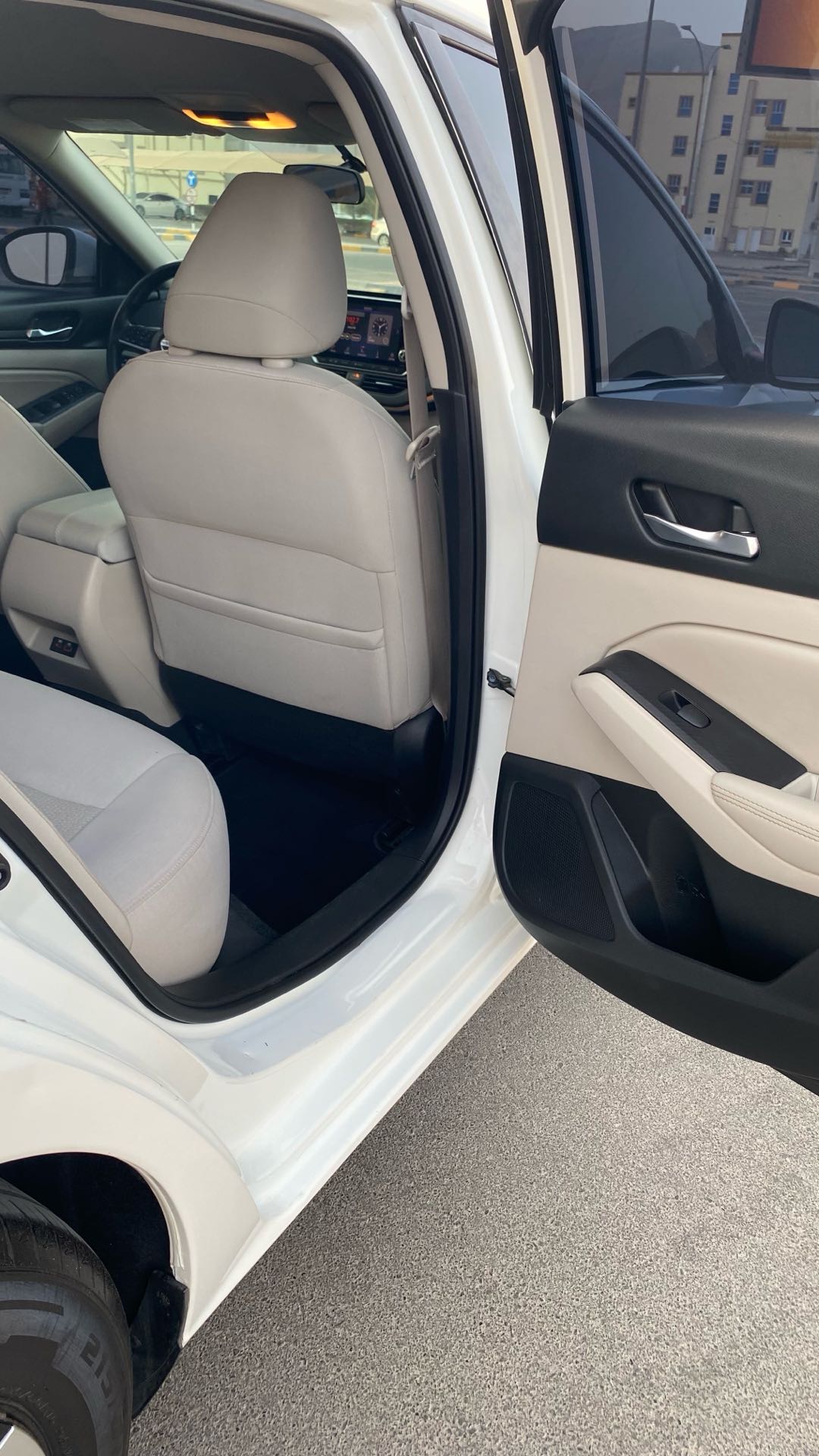 Car Image 2019 NISSAN ALTIMA S