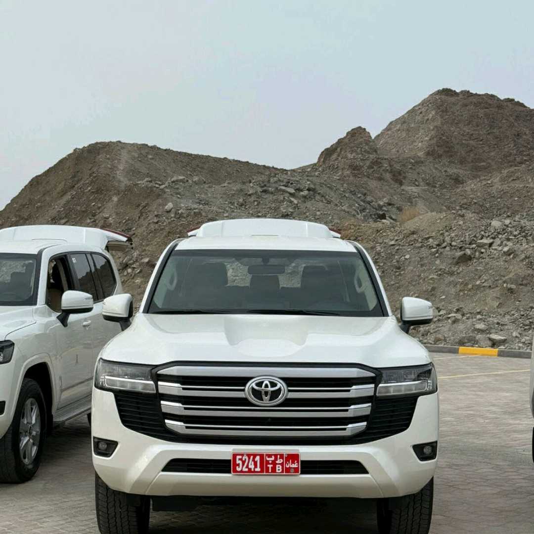 تويوتا لاند كروزر 2024