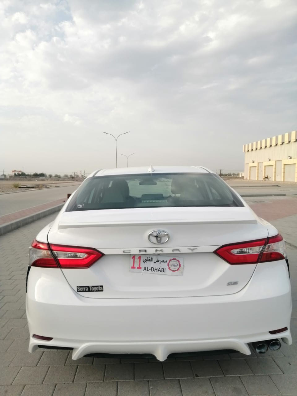Car Image 2019 TOYOTA CAMRY SE