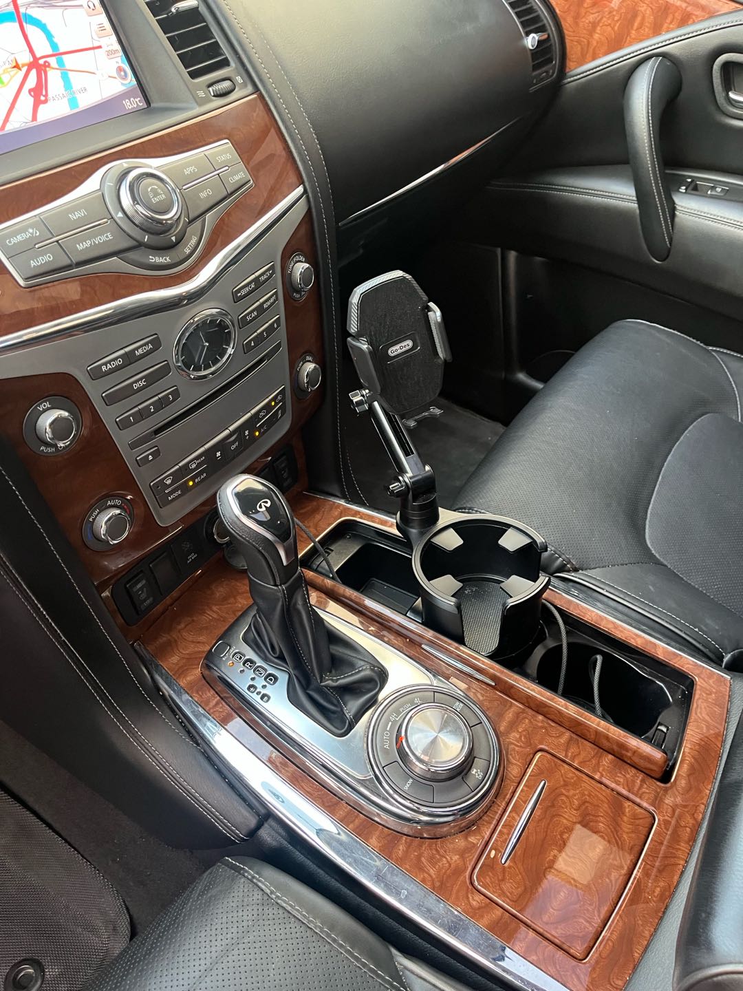 Car Image 2019 INFINITI QX80 