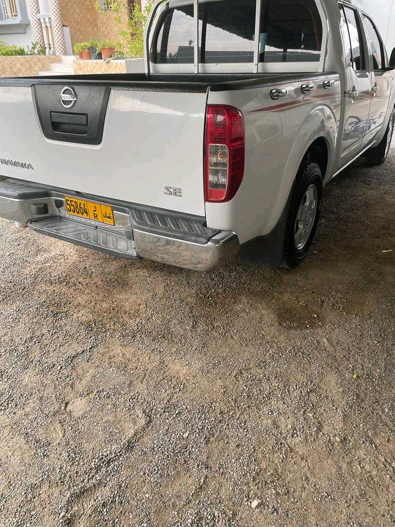 Car Image 2009 NISSAN NAVARA 
