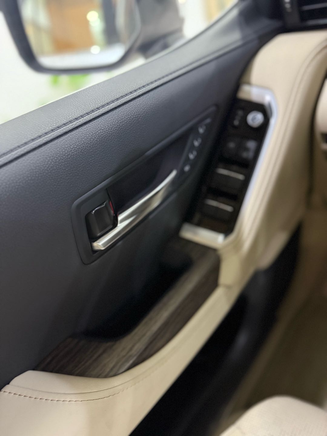 Car Image 2022 TOYOTA LAND CRUISER VX.R