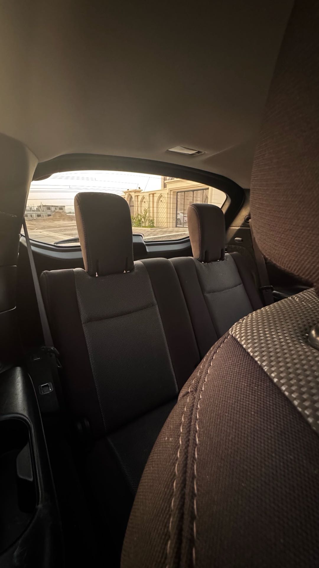 Car Image 2019 NISSAN PATHFINDER SV
