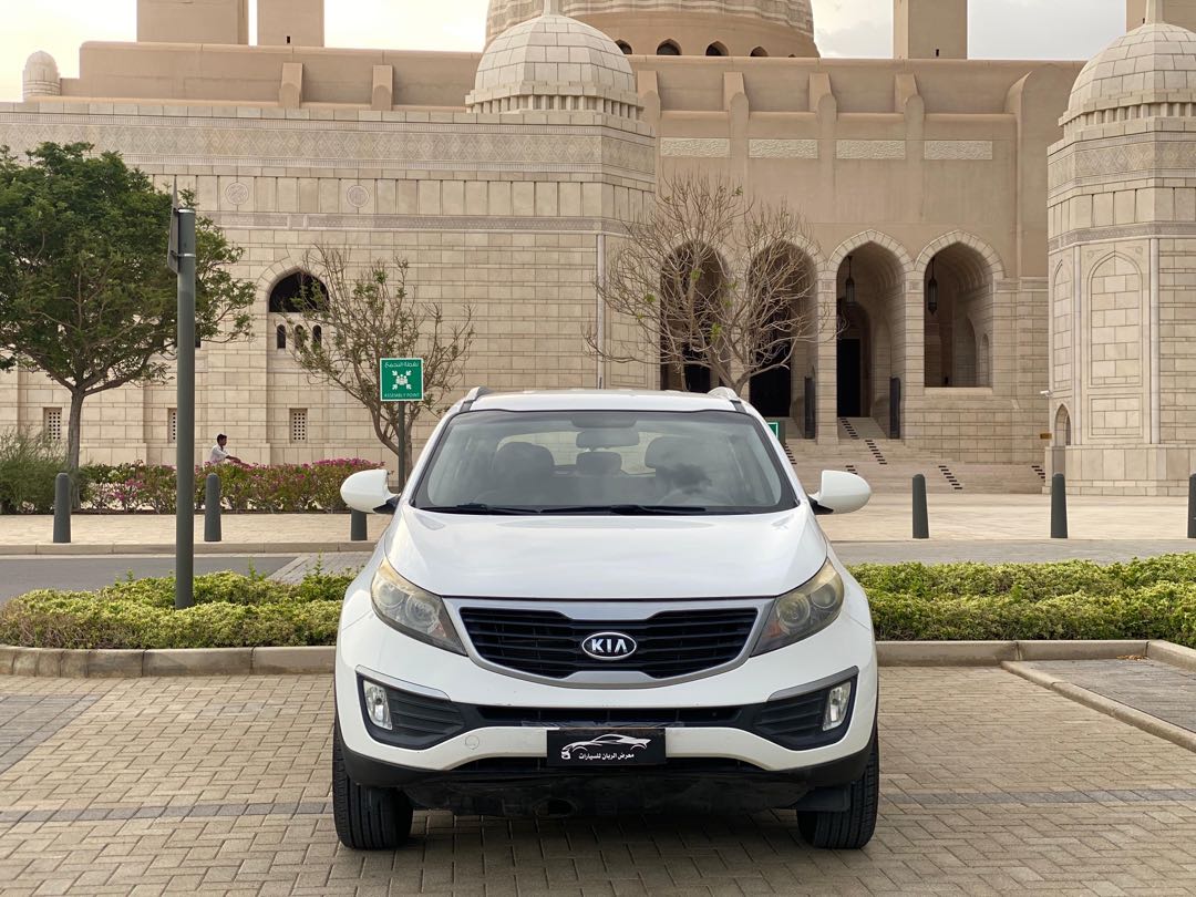 Car Image 2012 Kia SPORTAGE 