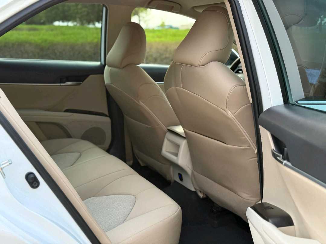Car Image 2021 TOYOTA CAMRY LE