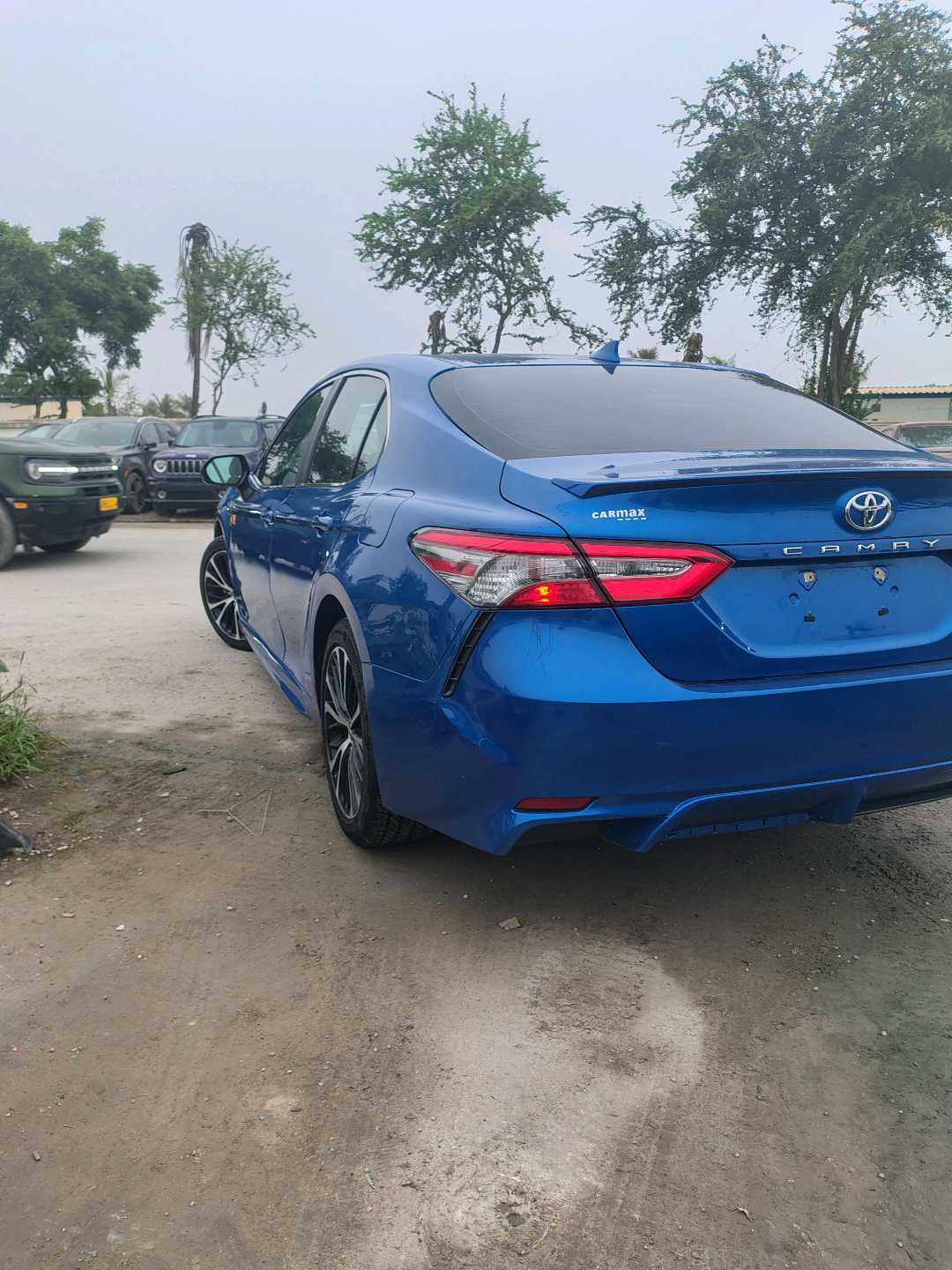Car Image 2019 TOYOTA CAMRY SE