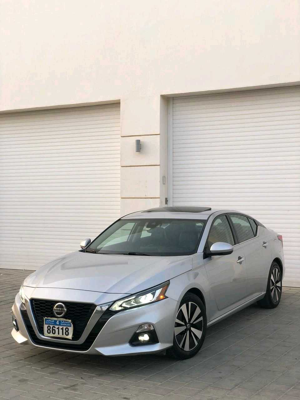 Car Image 2019 NISSAN ALTIMA SL