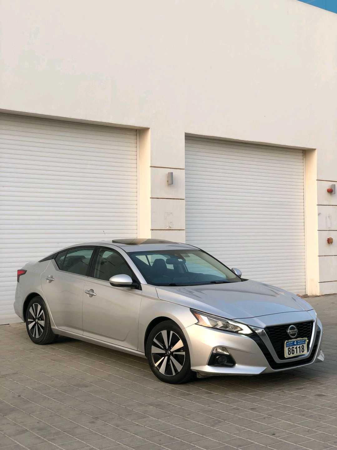 Car Image 2019 NISSAN ALTIMA SL