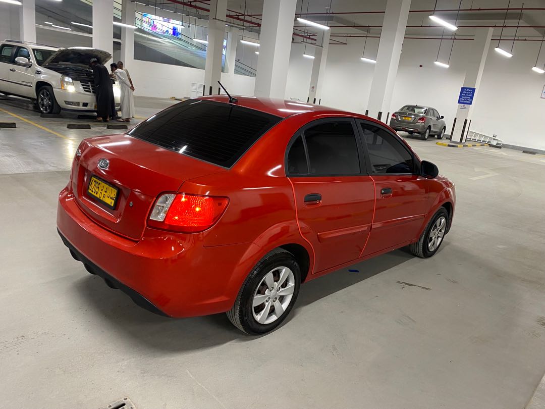 Car Image 2012 Kia RIO 