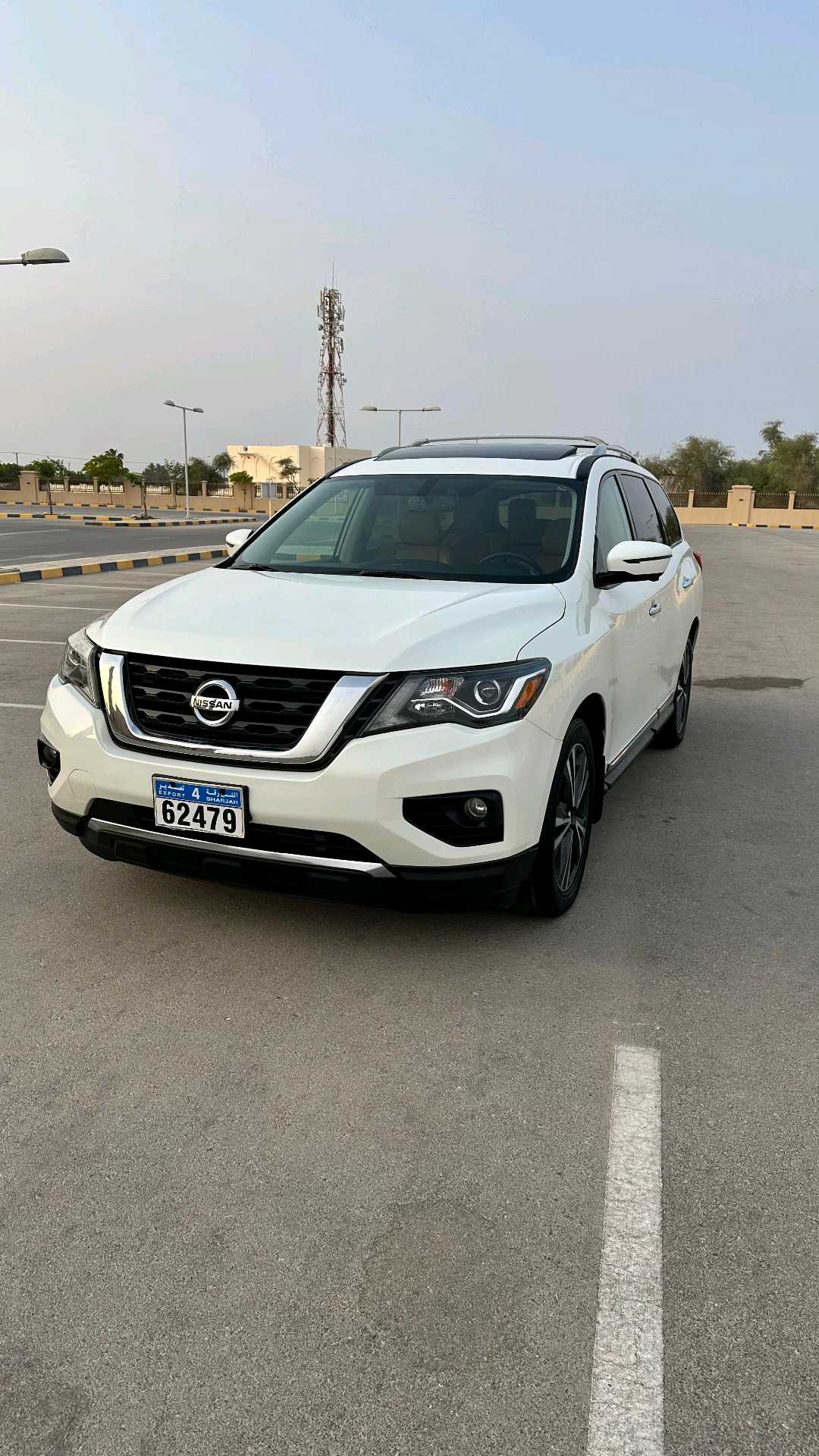 Car Image 2020 NISSAN PATHFINDER PLATINUM