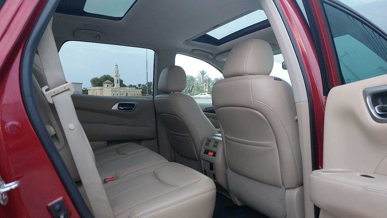 Car Image 2017 NISSAN PATHFINDER PLATINUM