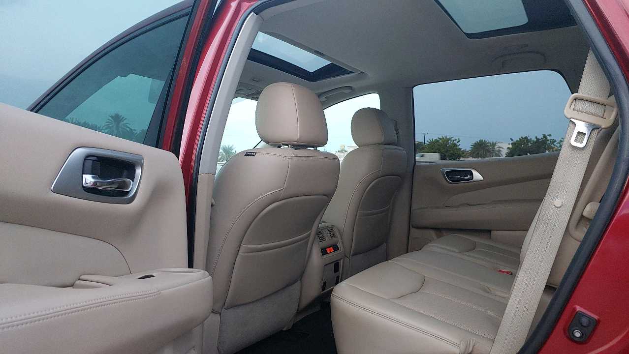 Car Image 2017 NISSAN PATHFINDER PLATINUM