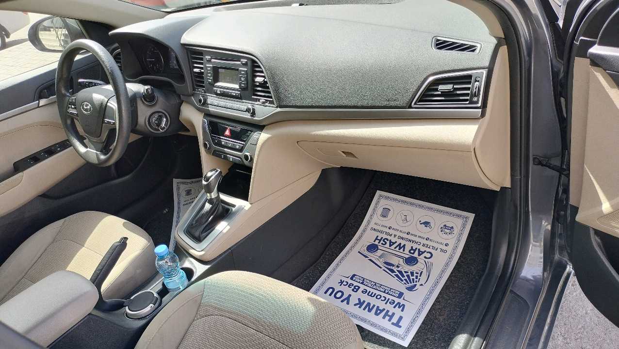 HYUNDAI ELANTRA 2019