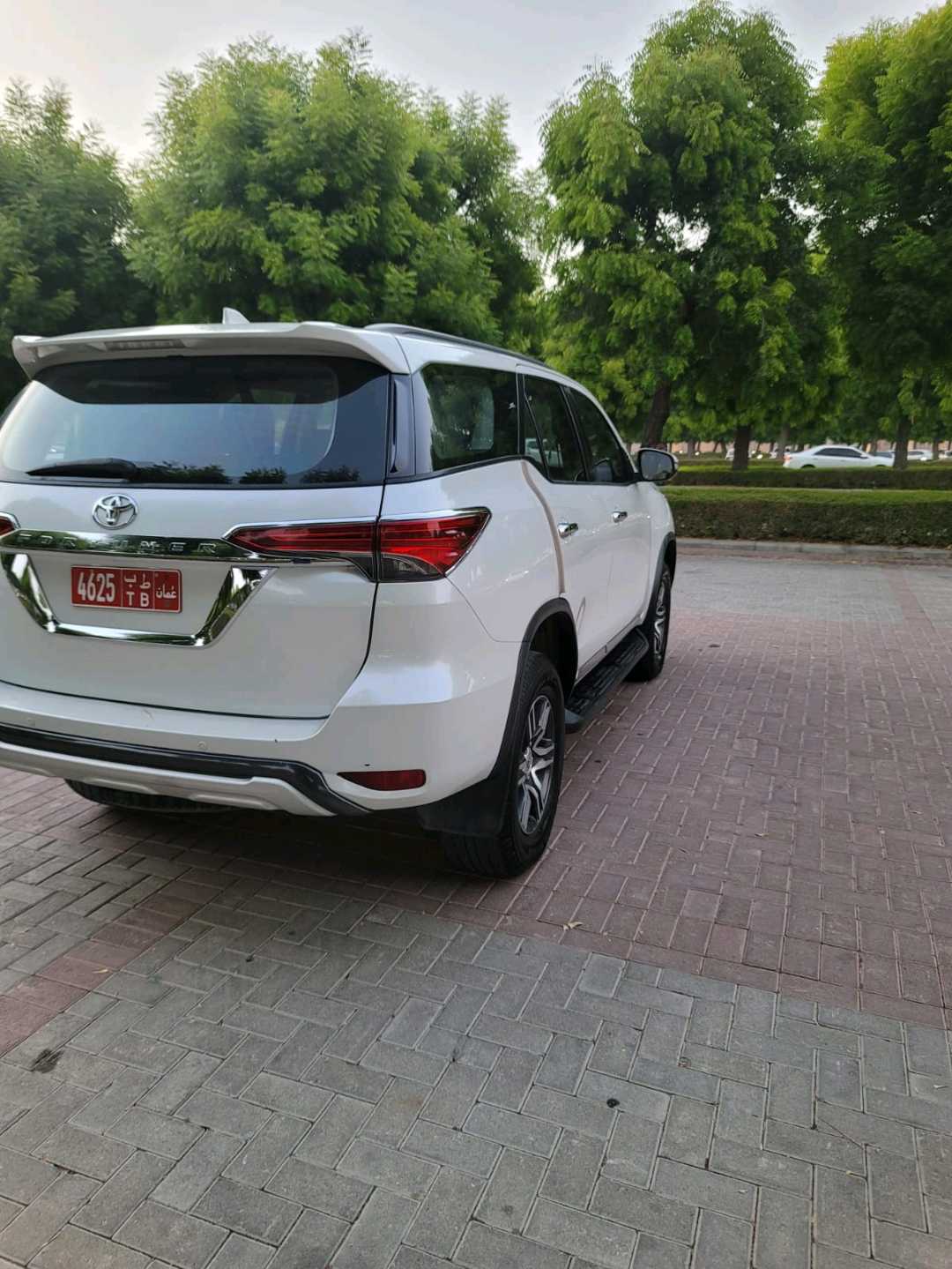 TOYOTA FORTUNER 2018
