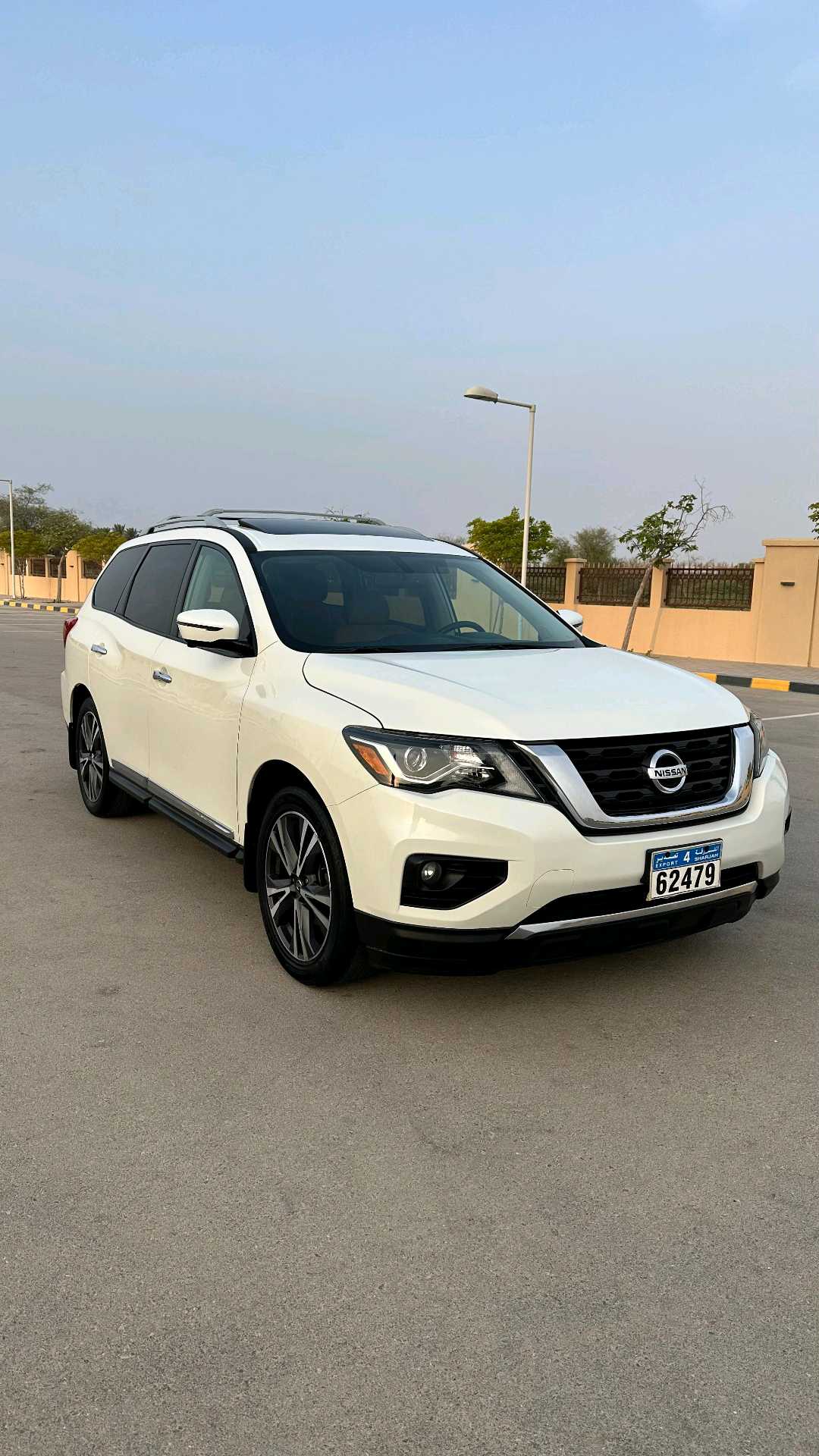 Car Image 2020 NISSAN PATHFINDER PLATINUM