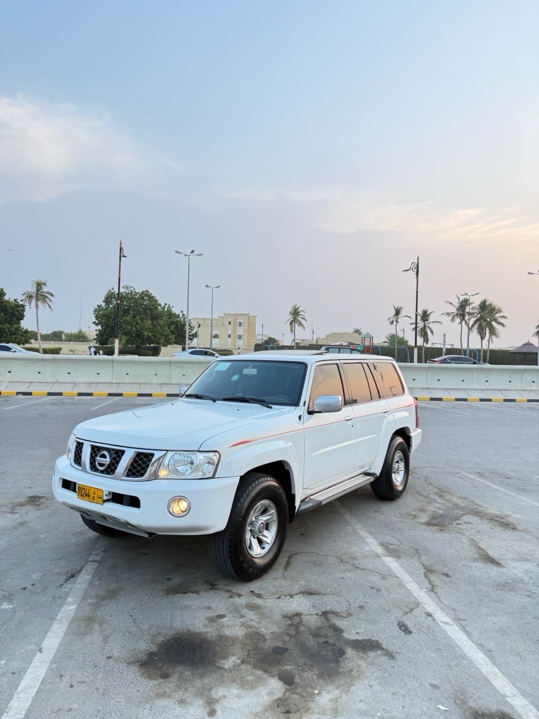 Car Image 2016 NISSAN SAFARI 