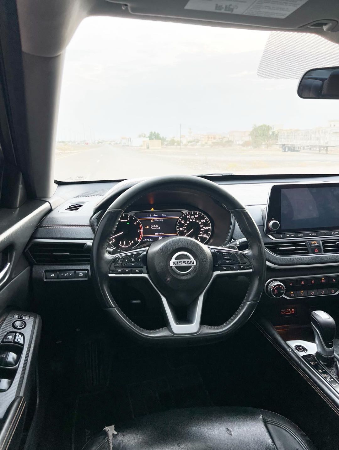 Car Image 2019 NISSAN ALTIMA SR