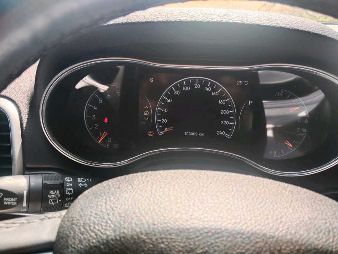 Car Image 2018 JEEP GRAND CHEROKEE 