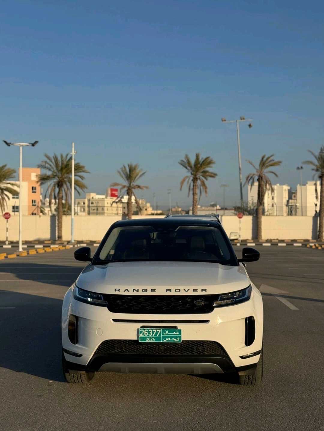 Car Image 2020 LAND ROVER EVOQUE 