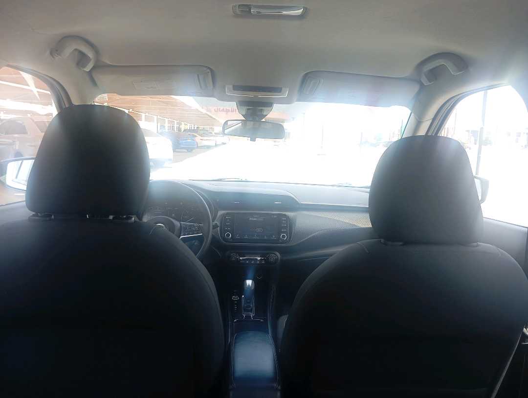 Car Image 2021 NISSAN KICKS 