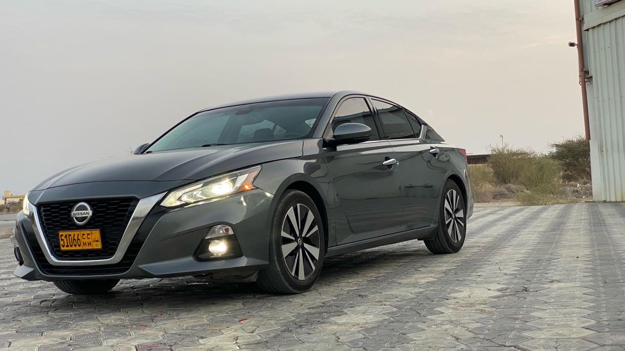 Car Image 2020 NISSAN ALTIMA SL