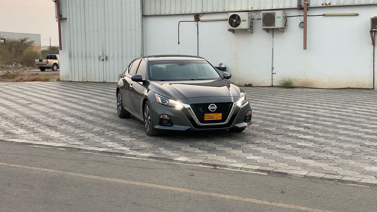 Car Image 2020 NISSAN ALTIMA SL