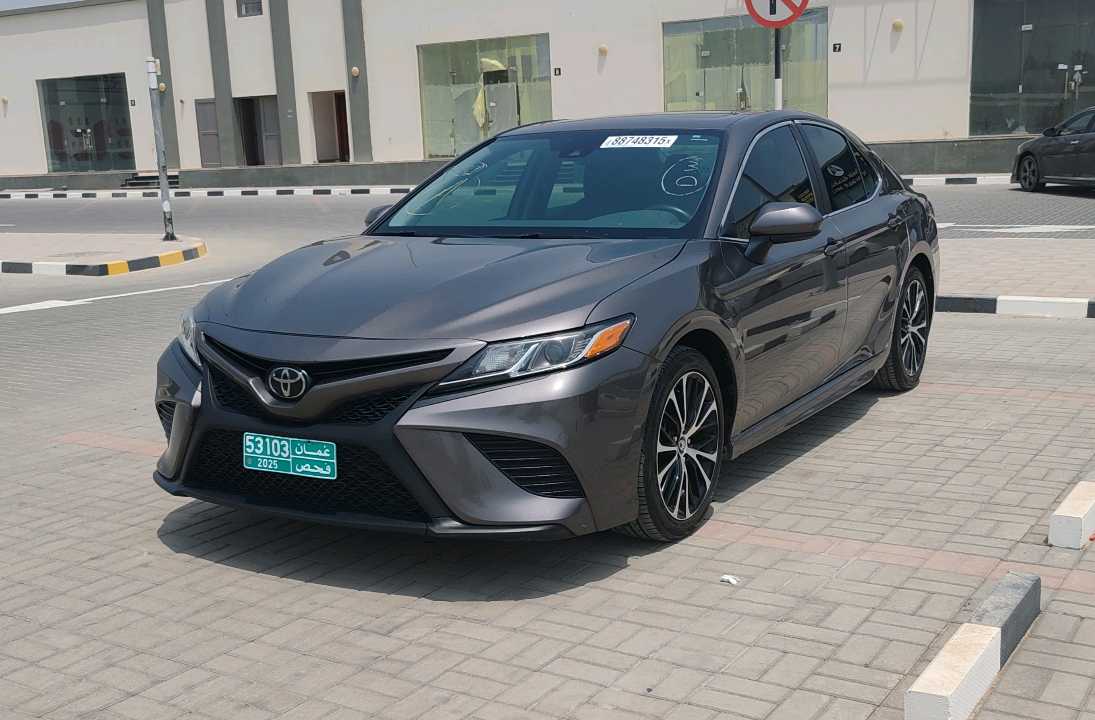 Car Image 2020 TOYOTA CAMRY SE