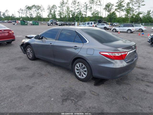 Car Image 2017 TOYOTA CAMRY