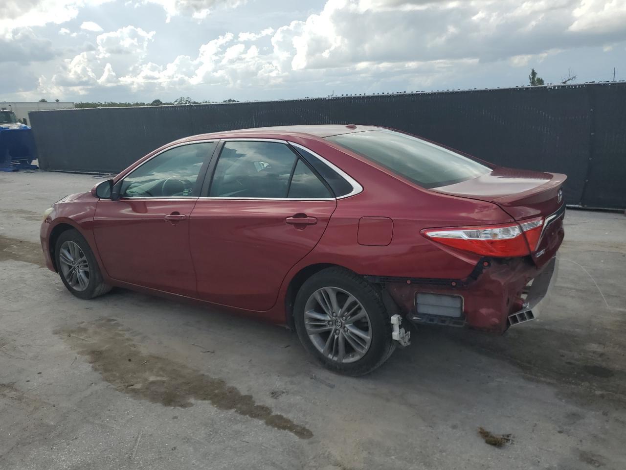 Car Image 2017 TOYOTA CAMRY