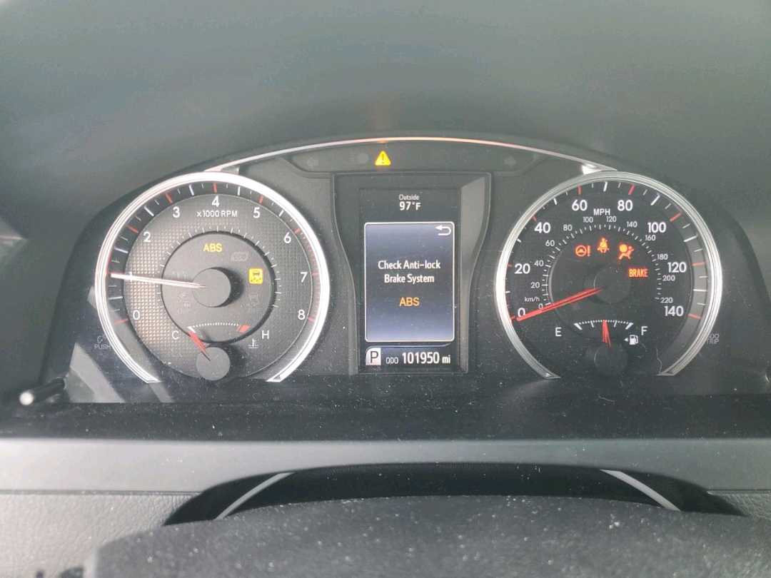 Car Image 2017 TOYOTA CAMRY