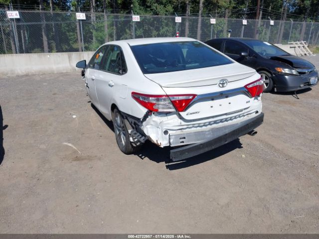 Car Image 2017 TOYOTA CAMRY