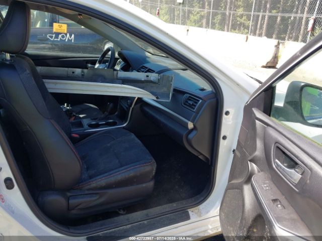 Car Image 2017 TOYOTA CAMRY