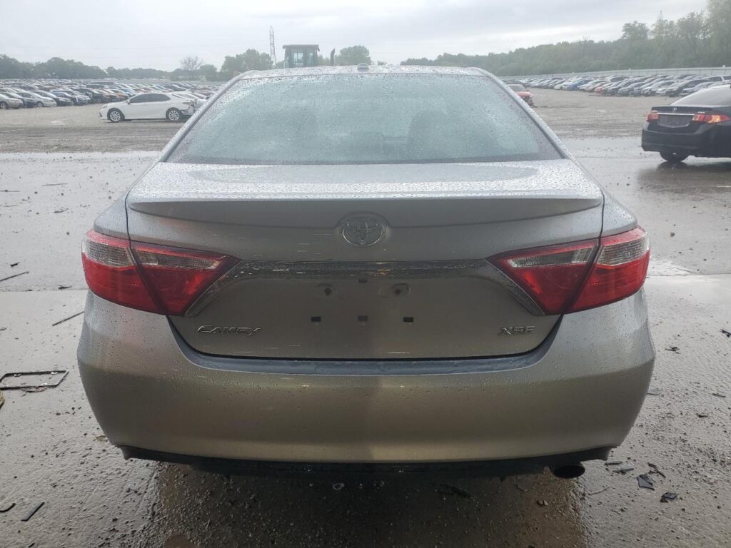 Car Image 2017 TOYOTA CAMRY